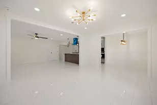 1510 Spillers Ln, Houston, TX 77043 - Photo 12