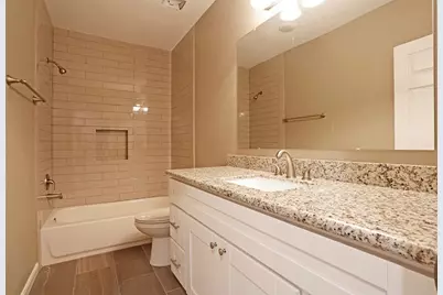 1501 Hawthorne Street #B, Houston, TX 77006 - Photo 10