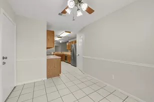 15707 Fincher Dr, Friendswood, TX 77546 - Photo 12