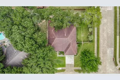 15707 Fincher Drive, Friendswood, TX 77546 - Photo 36