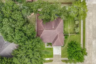 15707 Fincher Dr, Friendswood, TX 77546 - Photo 36