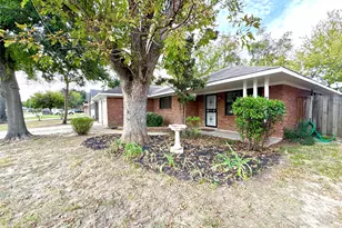 5510 Nina Lee Ln, Houston, TX 77092 - Photo 2
