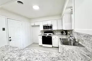 5510 Nina Lee Ln, Houston, TX 77092 - Photo 8