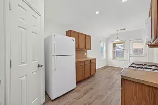 7218 Fox Hall Ln, Humble, TX 77338 - Photo 4