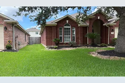 1414 Chandler Park Lane, Fresno, TX 77545 - Photo 2