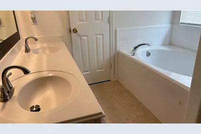 1414 Chandler Park Lane, Fresno, TX 77545 - Photo 6