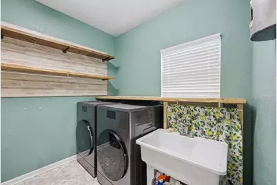 980 Dugas Street, Bridge City, TX 77611 - Photo 16