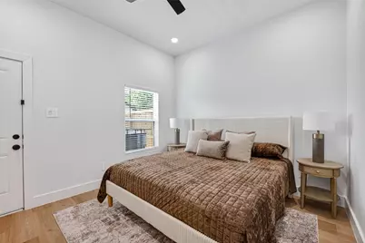 7840 Nashville Unit B Street, Houston, TX 77028 - Photo 14