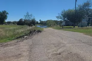 12018 Sandpiper Rd, Angleton, TX 77515 - Photo 40