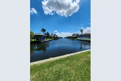 1016 Redfish Street, Hitchcock, TX 77563 - Photo 44