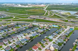 1016 Redfish St, Hitchcock, TX 77563 - Photo 40