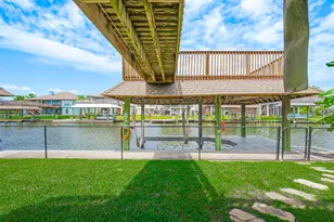 1016 Redfish St, Hitchcock, TX 77563 - Photo 34
