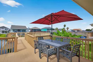 1016 Redfish St, Hitchcock, TX 77563 - Photo 2