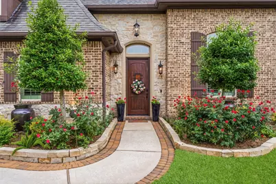15 N Shasta Bend Circle, The Woodlands, TX 77389 - Photo 4