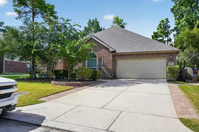 62 S Bardsbrook Circle, The Woodlands, TX 77382 - Photo 1