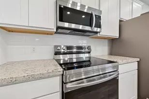 1452 Glen Oaks, Conroe, TX 77385 - Photo 20