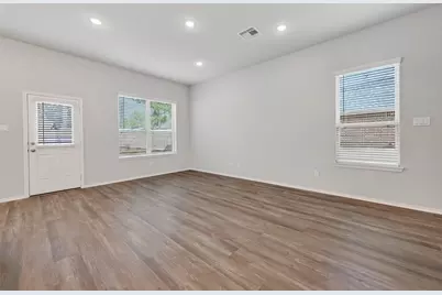 1452 Glen Oaks, Conroe, TX 77385 - Photo 10