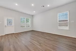 1452 Glen Oaks, Conroe, TX 77385 - Photo 10