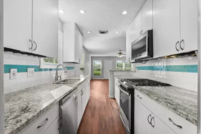 3206 Wavecrest Street, League City, TX 77573 - Photo 8