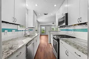 3206 Wavecrest St, League City, TX 77573 - Photo 8