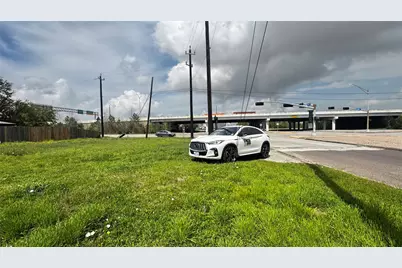 2109 W Texas Avenue, Baytown, TX 77520 - Photo 6