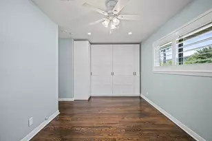 4717 Chrystell Ln, Houston, TX 77092 - Photo 30