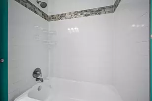 4717 Chrystell Ln, Houston, TX 77092 - Photo 36
