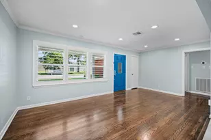 4717 Chrystell Ln, Houston, TX 77092 - Photo 24