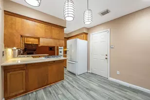 123 Ballantrae Ln, Houston, TX 77015 - Photo 10