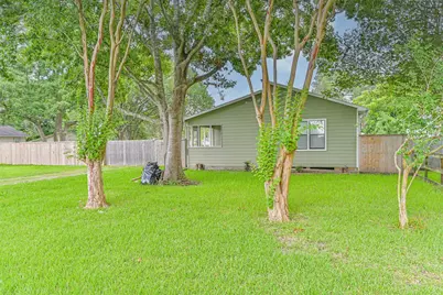 5220 Krueger Drive, Dickinson, TX 77539 - Photo 6