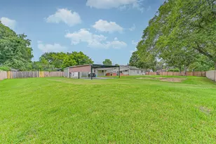 5220 Krueger Dr, Dickinson, TX 77539 - Photo 8