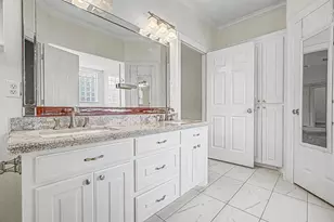 131 Silverbell Cir, Lake Jackson, TX 77566 - Photo 20