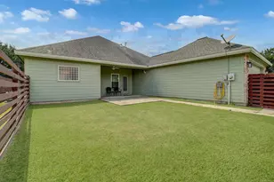 131 Silverbell Cir, Lake Jackson, TX 77566 - Photo 28