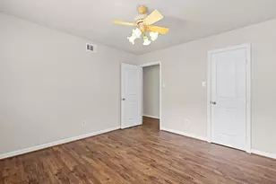 2719 E Pebble Beach Dr, Missouri City, TX 77459 - Photo 30