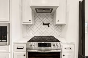 444 Mill Rd, Angleton, TX 77515 - Photo 10