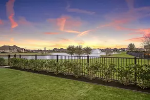 2010 Big Crk Wy, Missouri City, TX 77459 - Photo 2