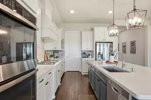 2010 Big Crk Wy, Missouri City, TX 77459 - Photo 12