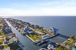 21722 Guadalupe Dr, Galveston, TX 77554 - Photo 48