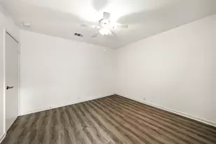 171 Litchfield Ln, Houston, TX 77024 - Photo 30