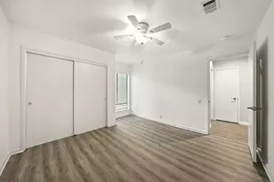 171 Litchfield Ln, Houston, TX 77024 - Photo 28