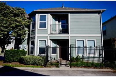 1706 Redwing Bluff Drive, Houston, TX 77009 - Photo 2