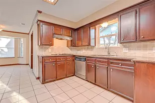 4815 Wind Chimes Dr, Houston, TX 77066 - Photo 6