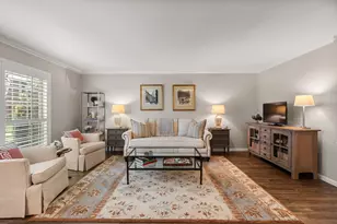 5855 Valley Forge Dr, Houston, TX 77057 - Photo 6