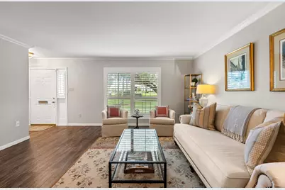 5855 Valley Forge Drive #109, Houston, TX 77057 - Photo 4