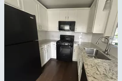 214 N 3rd Street, Sealy, TX 77474 - Photo 6