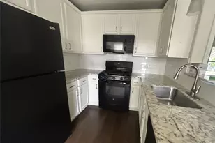 214 N 3rd St, Sealy, TX 77474 - Photo 6