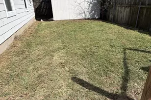 214 N 3rd St, Sealy, TX 77474 - Photo 16