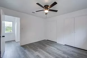 674 Ravensworth Dr, Conroe, TX 77302 - Photo 42