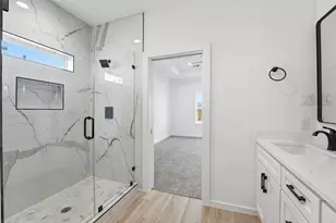 530 N 4th St, La Porte, TX 77571 - Photo 20