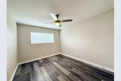1824 Thonig Road #4, Houston, TX 77055 - Photo 12